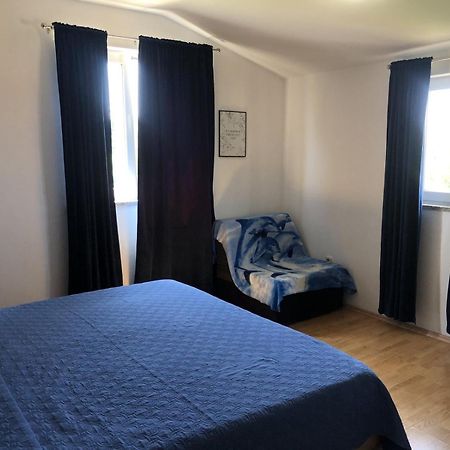 Apartman Sara Ровинь Экстерьер фото